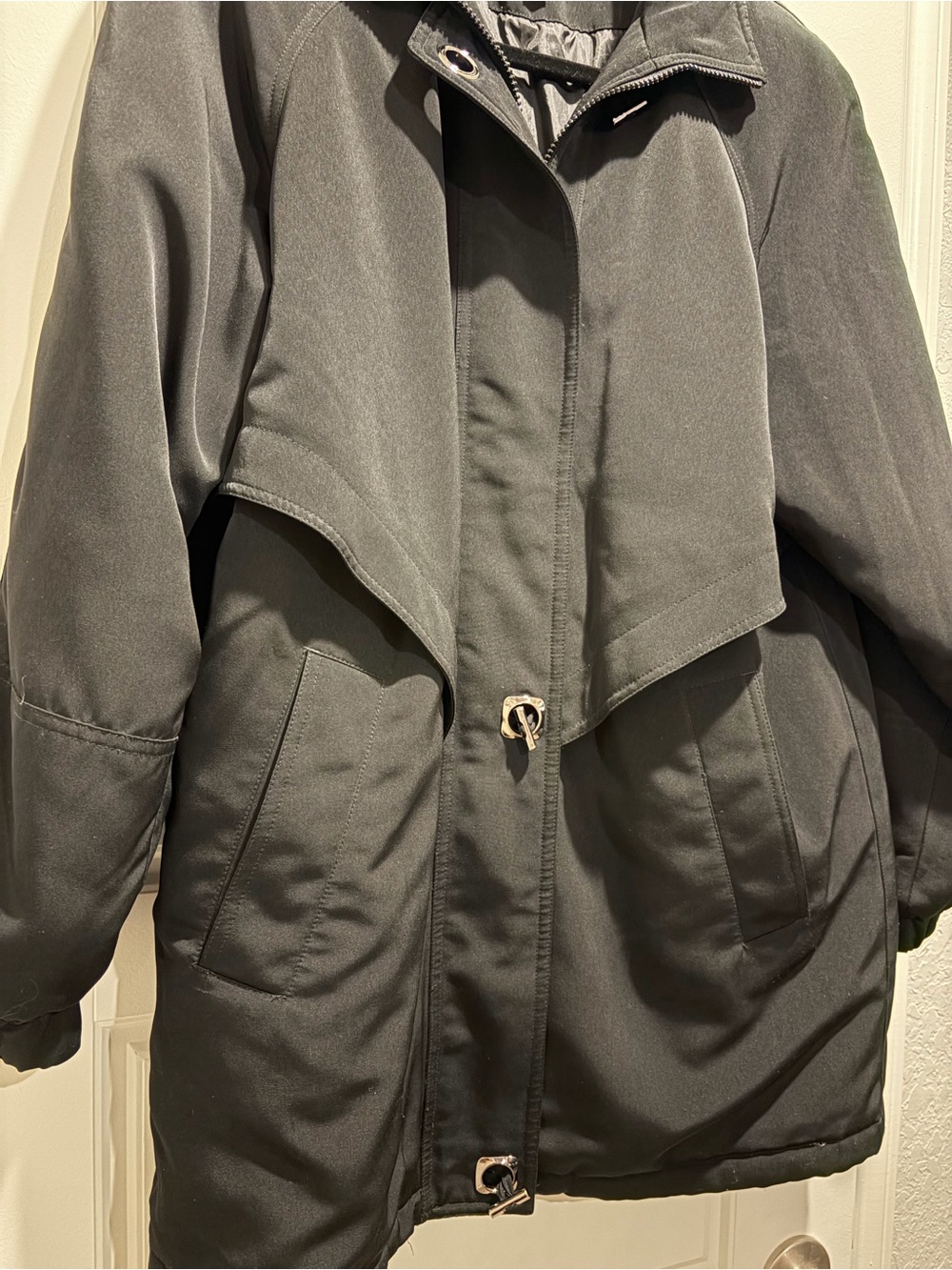 Fleet Street Women's Black Insulated Jacket - Picture 3 of 4